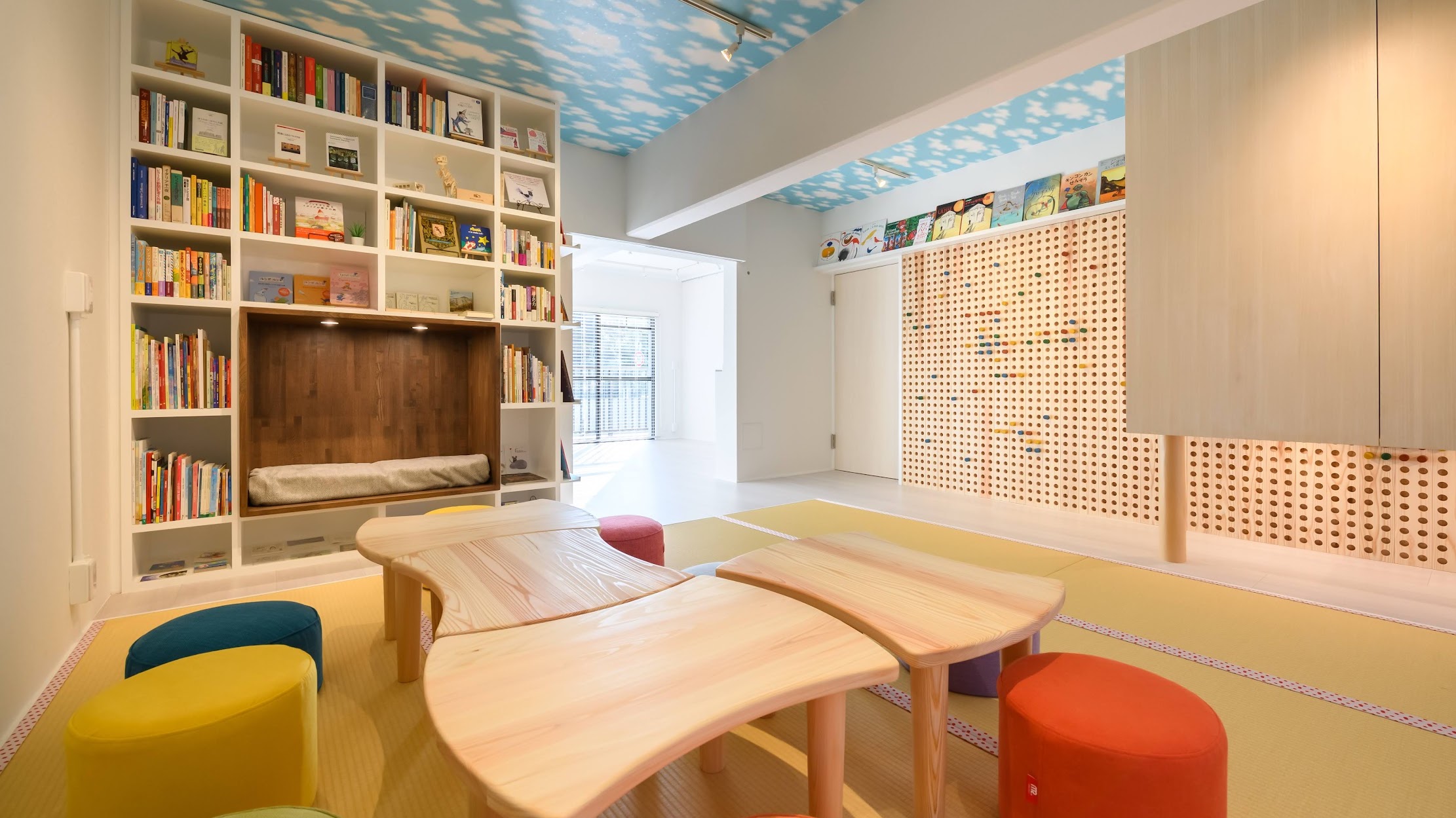 【バスク語絵本】エミール・ジャドール 絵本「Kopetilun」2015年 絶版 バスク語絵本】エミール・ジャドール 絵本「Kopetilun」2015年 絶版